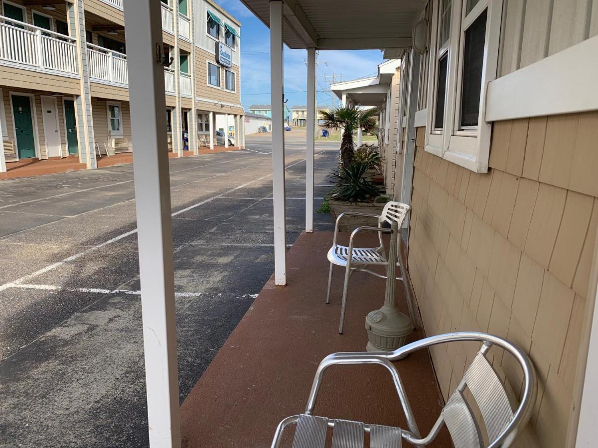 Sea Horse Inn And Cottages Nags Head Eksteriør billede